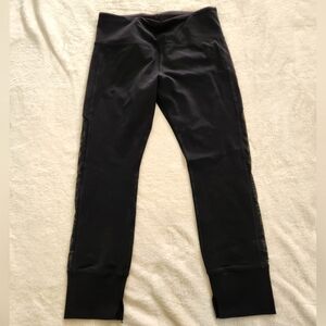 Lorna Jane Black Leggings with Mesh Details and 3/4 Length. Size 2/XXS